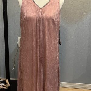 Women’s mauve medium split back dress